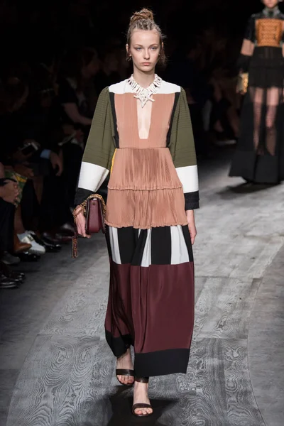 Look 35